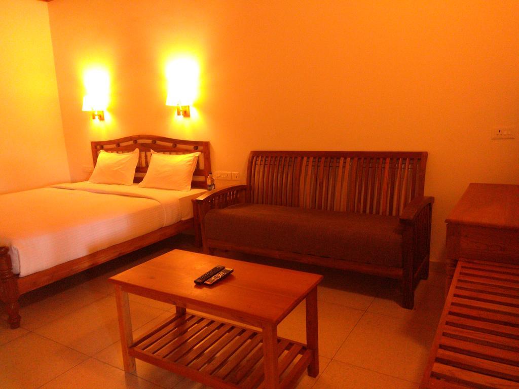 Green Court Cottage Thekkady Exterior photo
