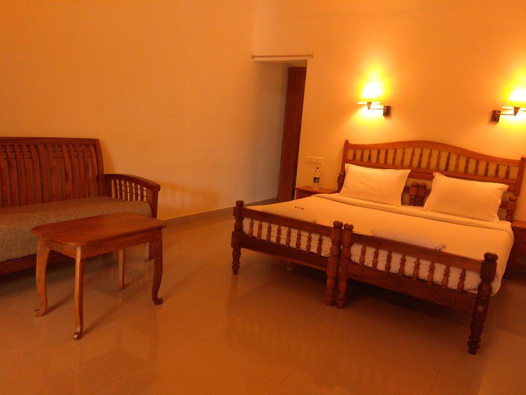 Green Court Cottage Thekkady Exterior photo